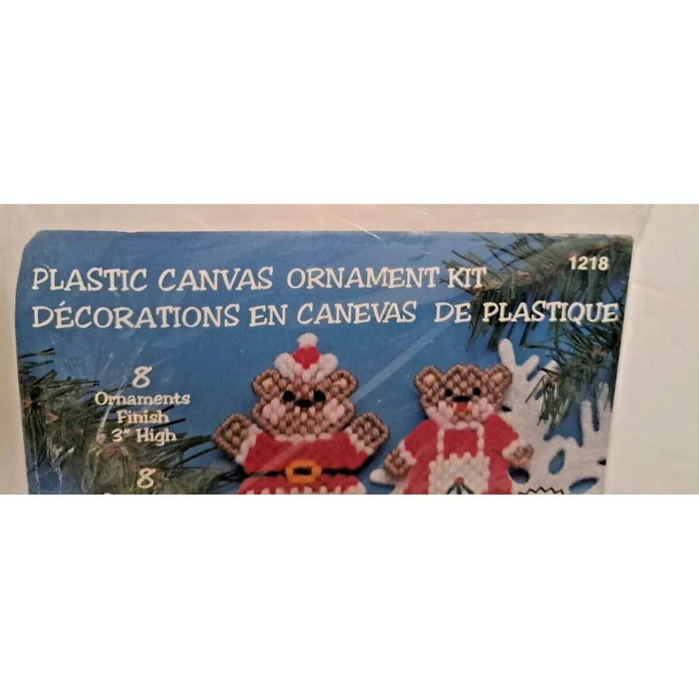 Design Works Crafts Plastic Canvas Ornament Kit 1218 Teddy Bears Christmas 8pc